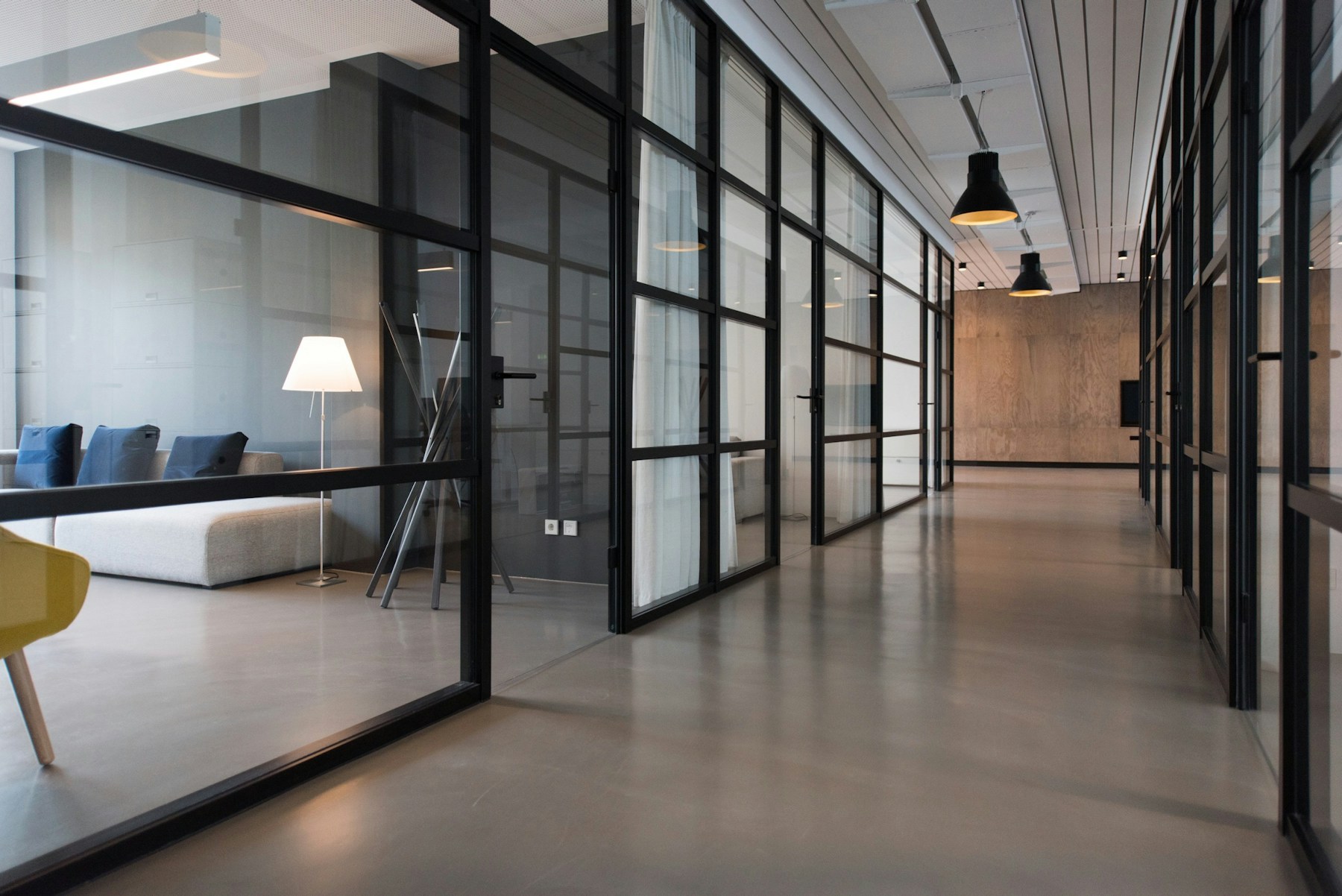 Bright collaborative software studio